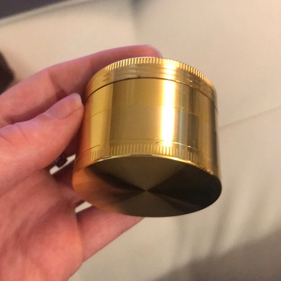 Moth Grinder 💎 - Picture 4 of 7